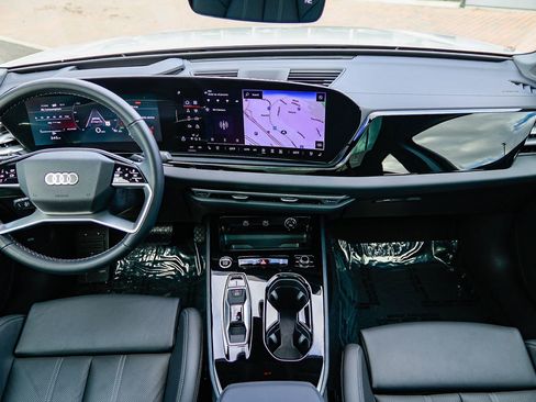 Used 2025 Audi A5 2.0T Premium Plus w/ Premium Plus image 13