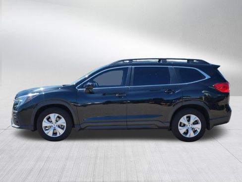 Used 2023 Subaru Ascent 8-Passenger AWD/4WD image 4