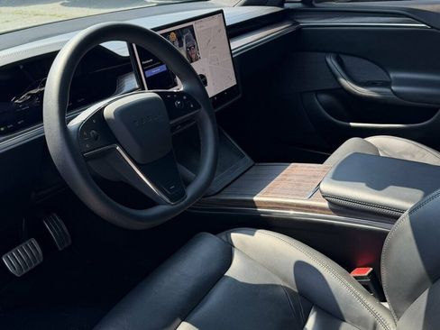 Used 2023 Tesla Model S AWD/4WD image 11