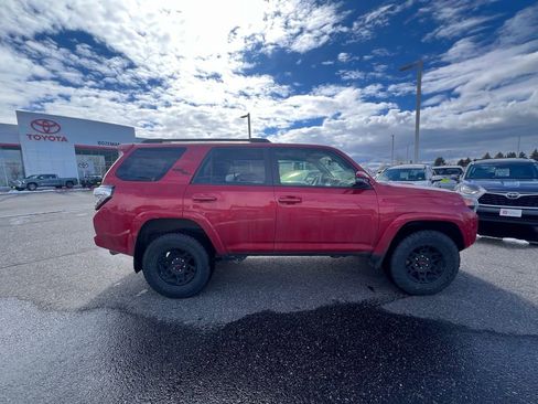 Used 2023 Toyota 4Runner TRD Off-Road Premium image 3