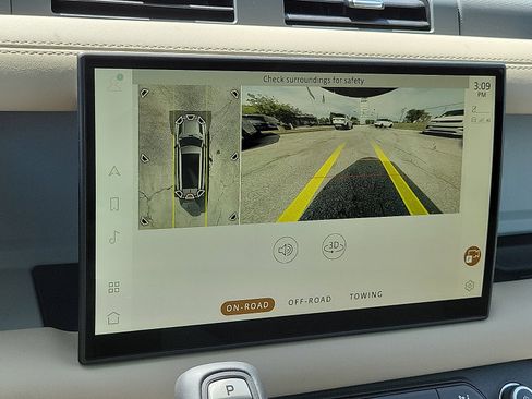 Used 2024 Land Rover Defender 130 S image 12