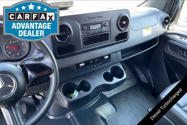 Used 2025 Mercedes-Benz Sprinter 2500 image 4