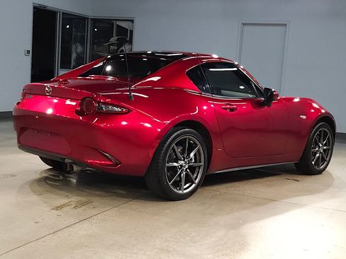 Used 2019 MAZDA MX-5 Miata RF Grand Touring RWD image 7