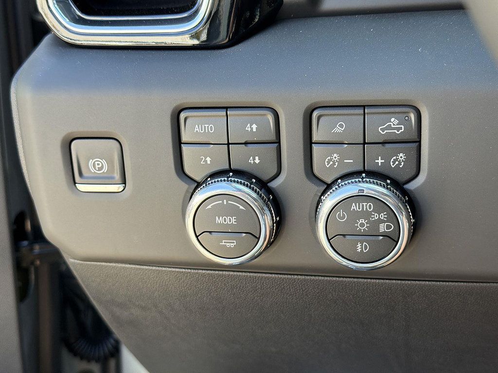 New 2026 GMC Sierra 1500 Denali Ultimate w/ LPO, Black Badging Package AWD/4WD image 17