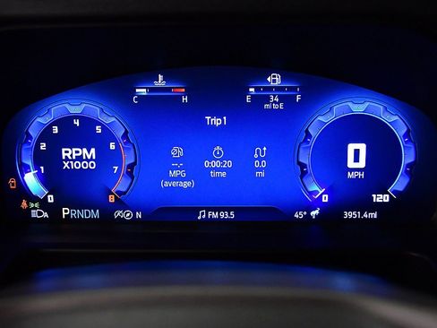 Used 2025 Ford Bronco Badlands image 16