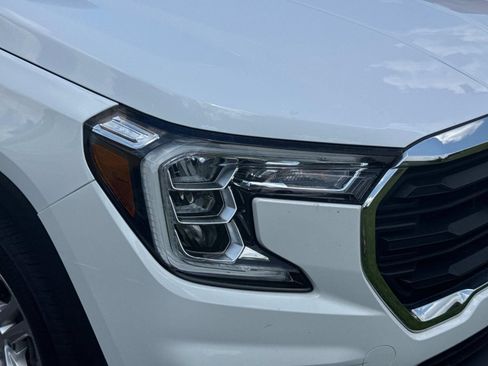 Used 2022 GMC Terrain SLE w/ Driver Convenience Package AWD/4WD image 15