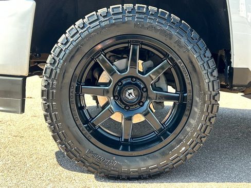 Used 2019 Chevrolet Silverado 1500 LT w/ All Star Edition AWD/4WD image 25