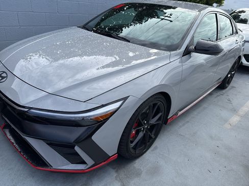 Used 2025 Hyundai Elantra N image 2