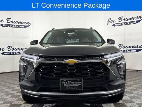 New 2026 Chevrolet Trax LT w/ Driver Confidence Package FWD image 3