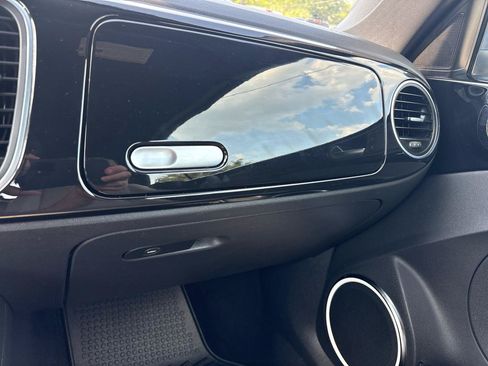 Used 2013 Volkswagen Beetle 2.5 FWD image 23