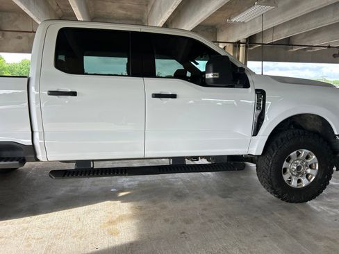 Used 2023 Ford F250 XLT w/ FX4 Off-Road Package AWD/4WD image 20