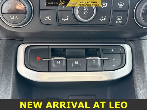 Used 2023 GMC Acadia SLE w/ Driver Convenience Package image 17