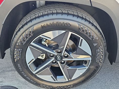 Used 2025 Hyundai Tucson SEL FWD image 12