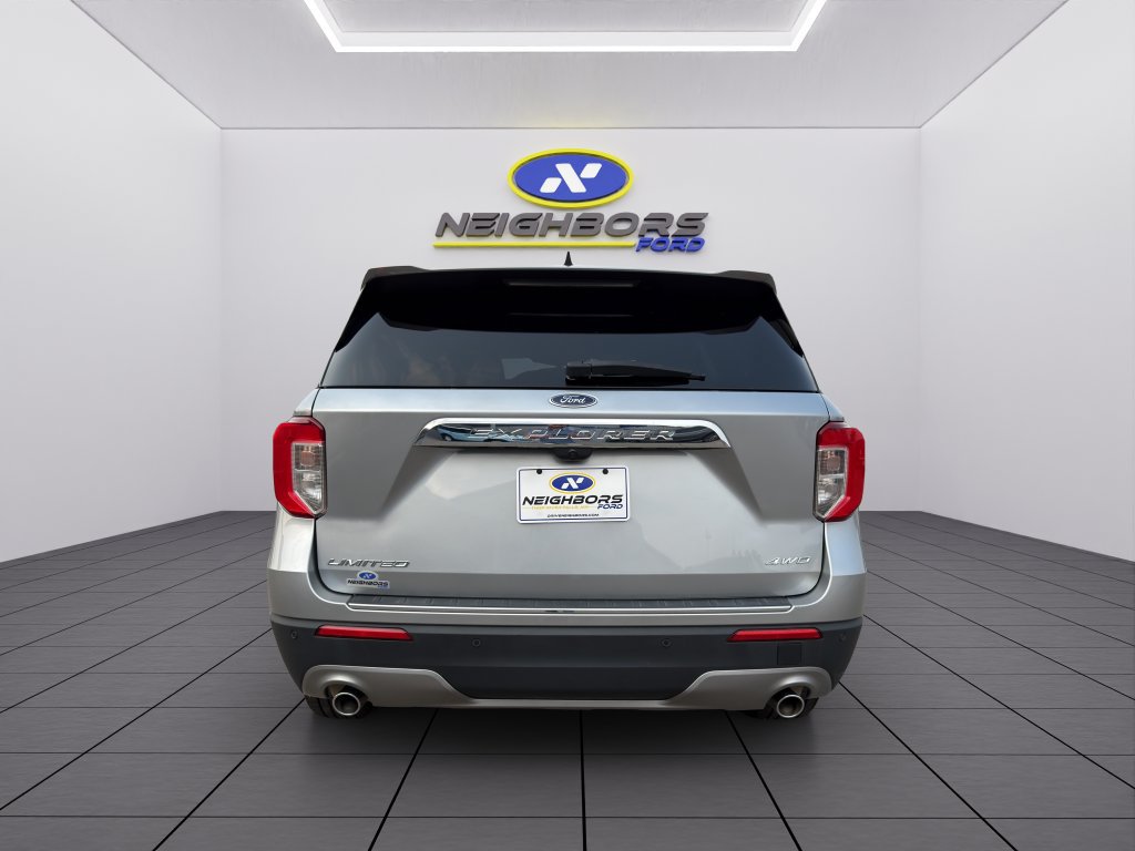 Used 2024 Ford Explorer Limited AWD/4WD image 5