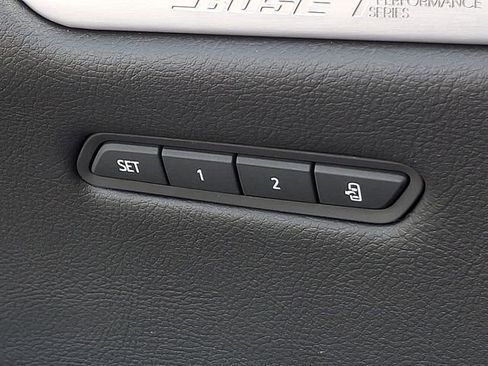 Used 2025 Cadillac XT5 Premium Luxury image 13