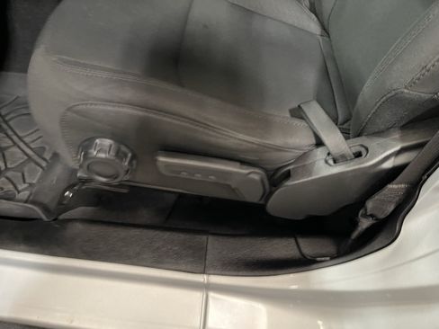 Used 2023 Jeep Wrangler Unlimited AWD/4WD image 19