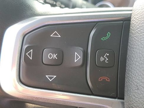 Used 2023 RAM 1500 Laramie AWD/4WD image 18