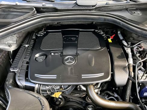 Used 2018 Mercedes-Benz GLE 350 4MATIC image 32