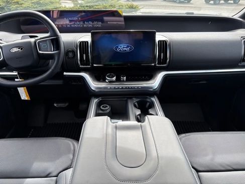 New 2026 Ford Expedition Platinum w/ Stealth Appearance Package image 21