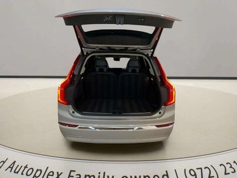 Used 2025 Volvo XC90 B5 Core AWD/4WD image 58