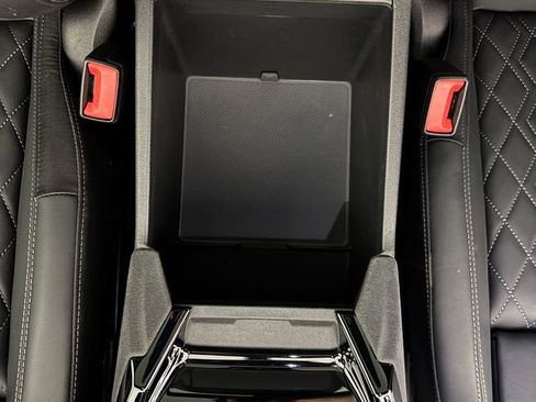 Used 2025 Audi SQ6 e-tron Prestige w/ Black Optic Package image 28