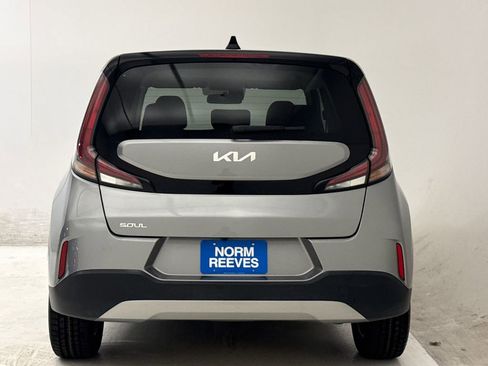 Used 2024 Kia Soul LX w/ Option Group 015 FWD image 8