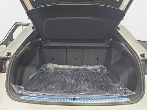 Used 2025 Audi Q3 2.0T Premium w/ Convenience Package image 12