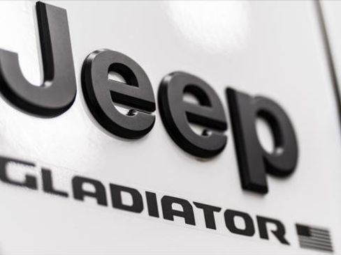 Used 2025 Jeep Gladiator Sport image 50