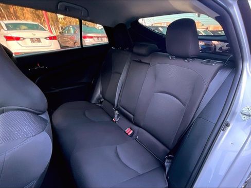 Used 2021 Toyota Prius LE image 22