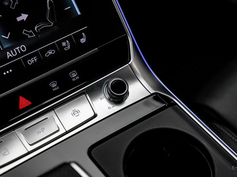 Used 2025 Audi RS 6 performance image 59