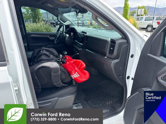 Used 2023 Chevrolet Silverado 1500 RST w/ Z71 Off-Road Package AWD/4WD image 5