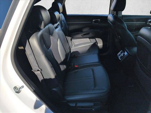 Used 2021 Kia Sorento S FWD image 21