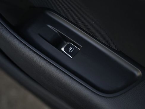 Used 2016 Audi A3 e-tron Premium Plus image 36