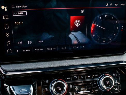 Used 2024 GMC Sierra 1500 AT4 w/ Technology Package image 21