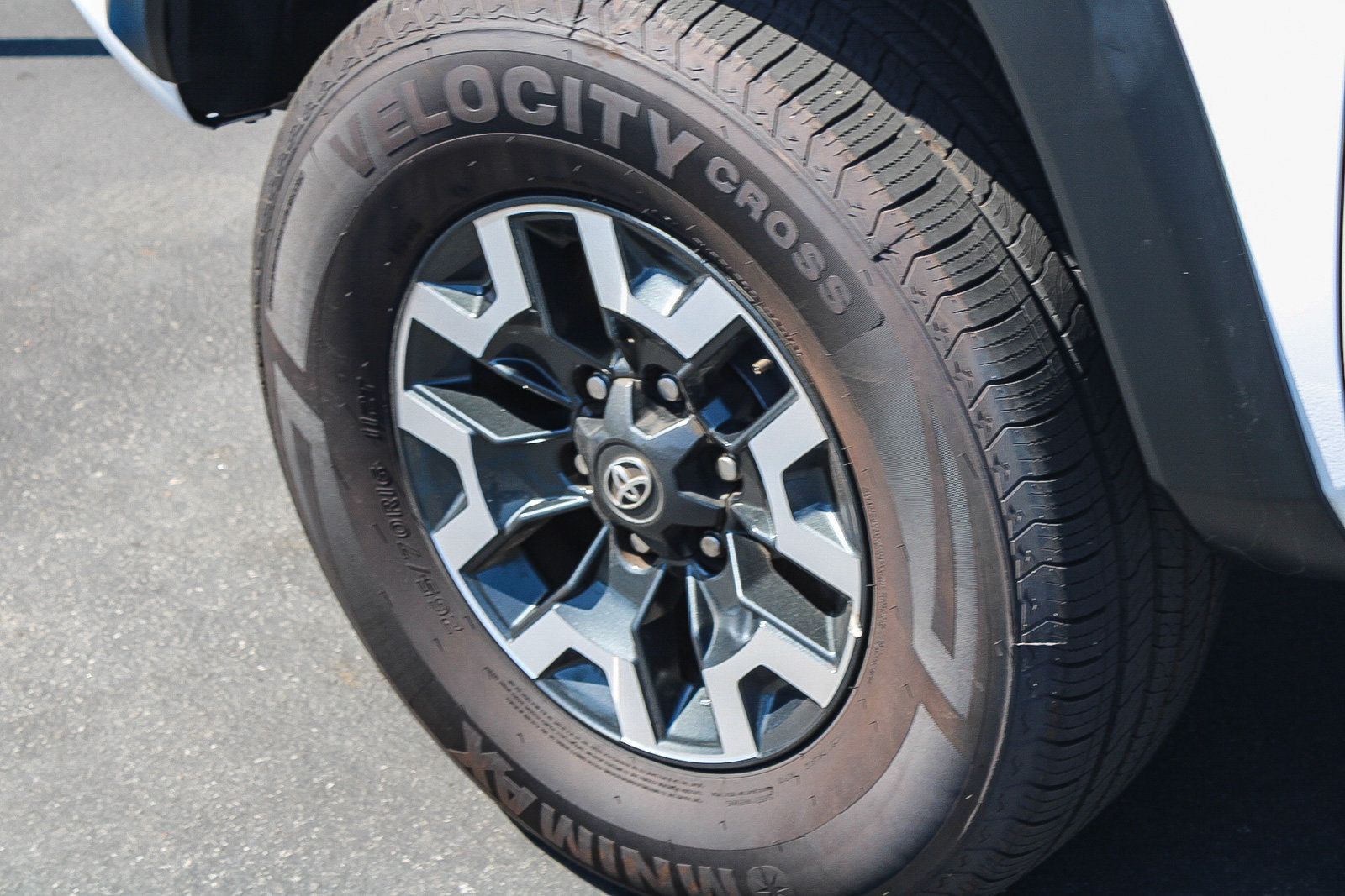 Used 2023 Toyota Tacoma TRD Off-Road AWD/4WD image 13