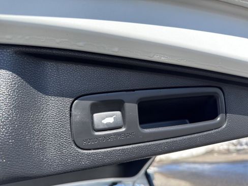 Used 2019 Honda CR-V EX-L image 14