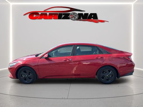 Used 2022 Hyundai Elantra Blue FWD image 10