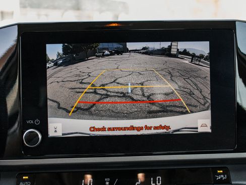 Used 2025 Toyota Camry LE FWD image 22