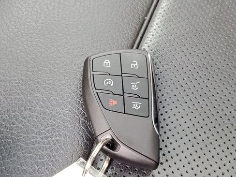 Used 2024 GMC Yukon Denali image 40