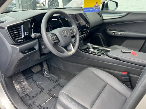 Used 2024 Lexus NX 250 FWD w/ Towing Package (2000 Lbs) image 32