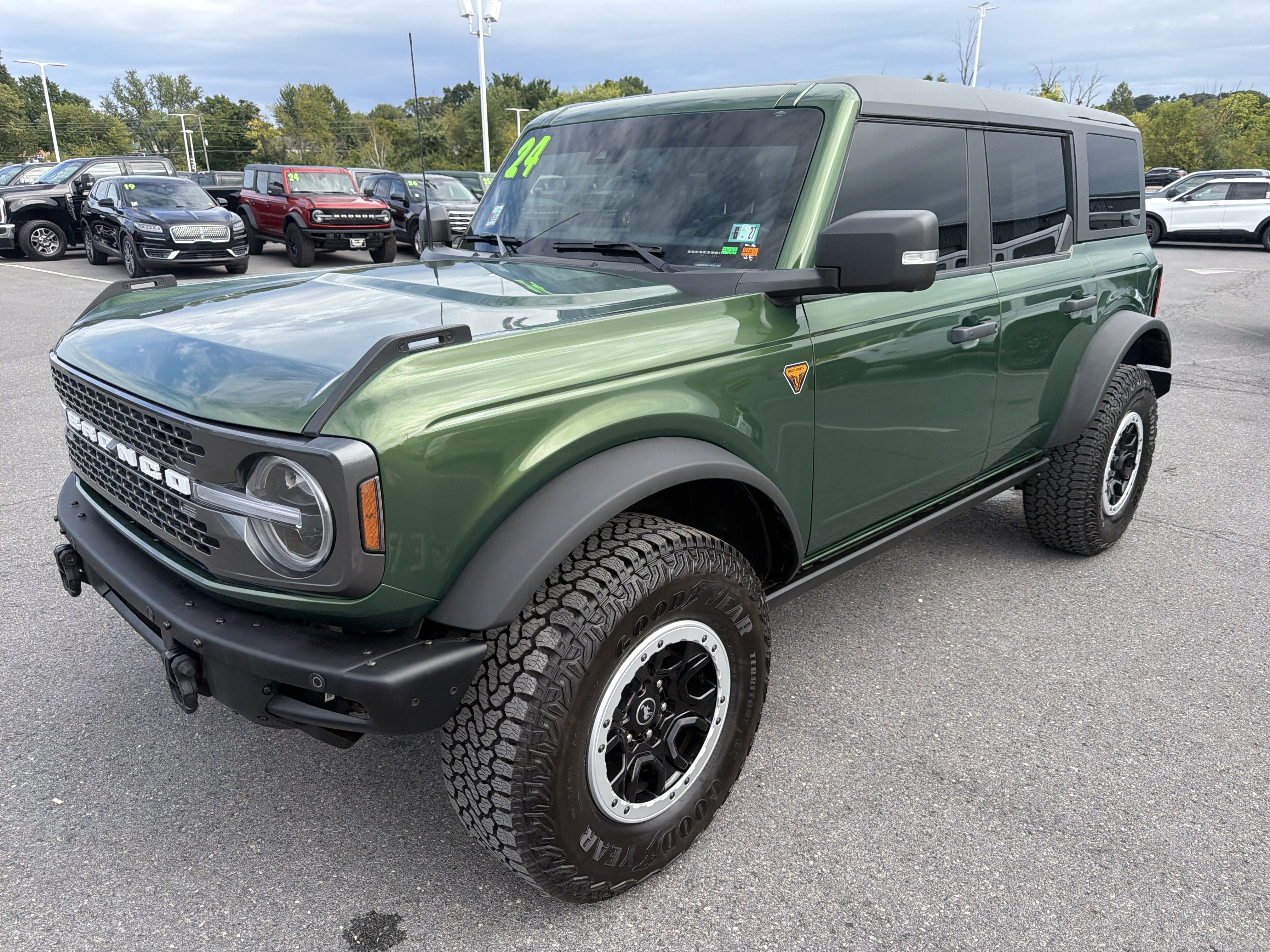 Used 2024 Ford Bronco Badlands AWD/4WD image 10