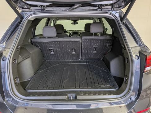 Used 2022 Chevrolet Equinox LT FWD image 10