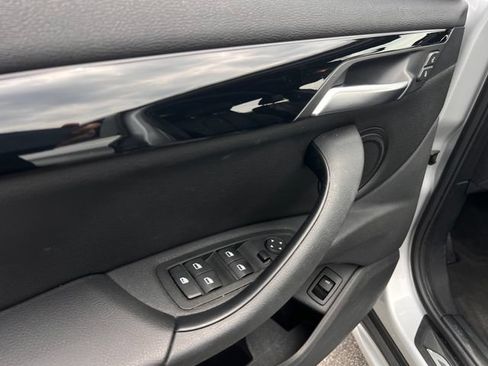 Used 2018 BMW X1 sDrive28i FWD image 11