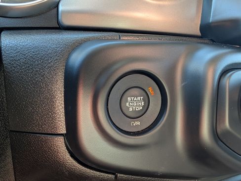 Used 2020 Jeep Gladiator Sport w/ Quick Order Package 24S AWD/4WD image 29