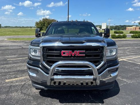 Used 2017 GMC Sierra 1500 4x4 Double Cab w/ Sierra Convenience Package image 2
