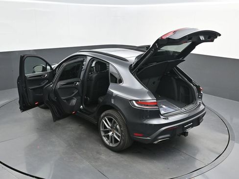 New 2026 Porsche Macan image 44