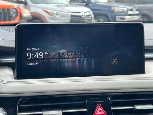 Used 2024 Genesis G70 2.5T image 29