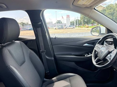 Used 2025 Buick Encore GX Preferred FWD image 14