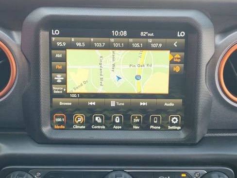 Used 2022 Jeep Gladiator Mojave w/ LED Lighting Group AWD/4WD image 12
