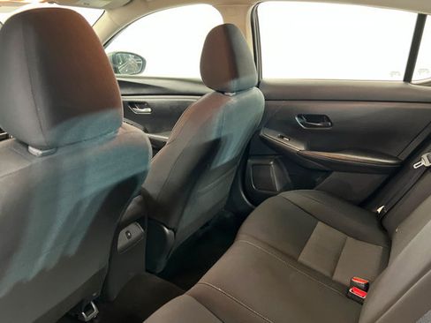 Used 2024 Nissan Sentra SV FWD image 19